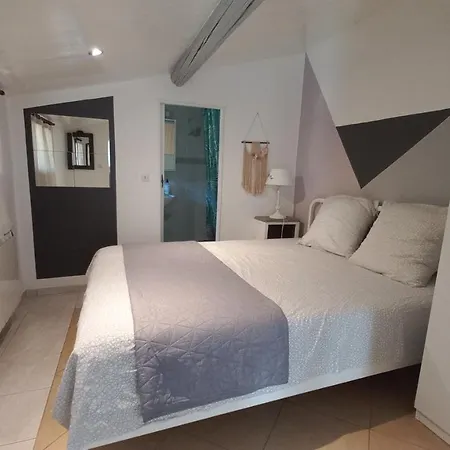 Semesterbostad Maison Saint Clair Lavandou 2 A 4 Personnes