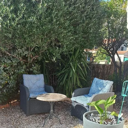 Maison Saint Clair Lavandou 2 Personnes *